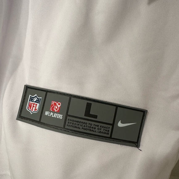 NWT Jaylen Waddle Miami Dolphins Jersey - Picture 3 of 6